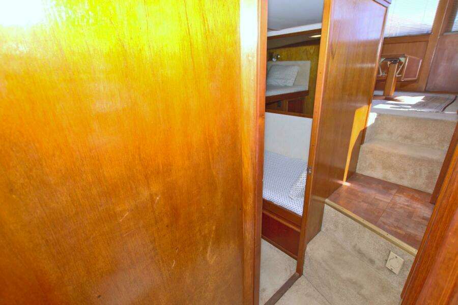 Fishin Post 44ft Post Yacht For Sale