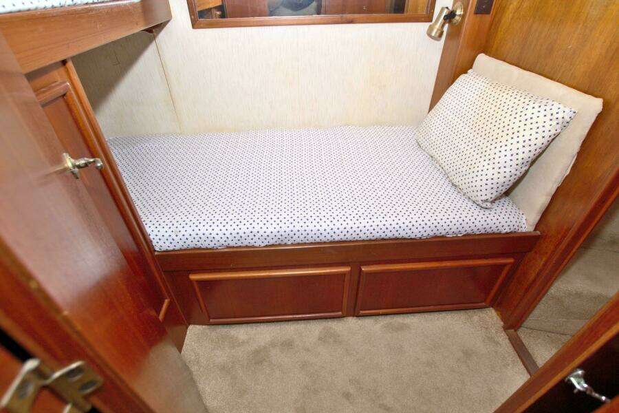 Fishin Post 44ft Post Yacht For Sale