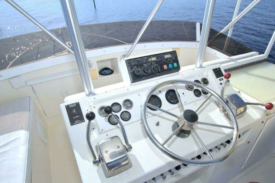 Fishin Post 44ft Post Yacht For Sale