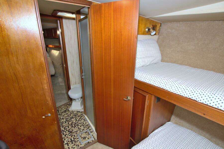 Fishin Post 44ft Post Yacht For Sale