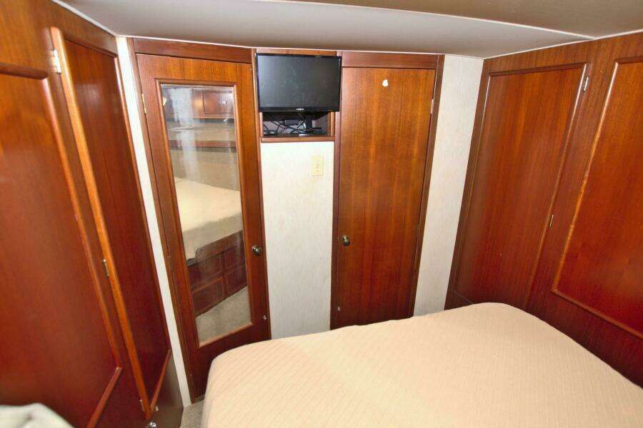 Fishin Post 44ft Post Yacht For Sale