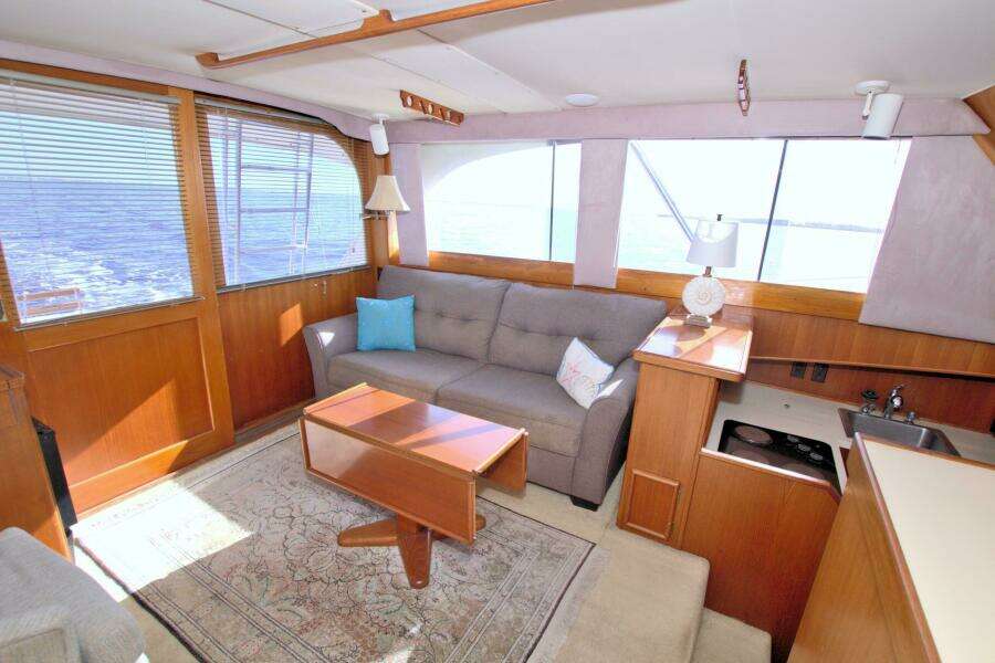 Fishin Post 44ft Post Yacht For Sale