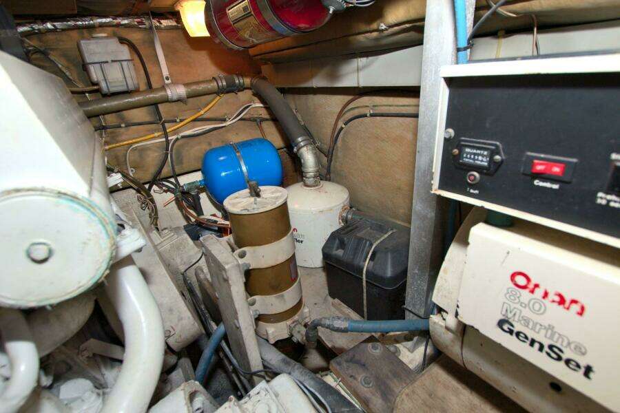 Fishin Post 44ft Post Yacht For Sale
