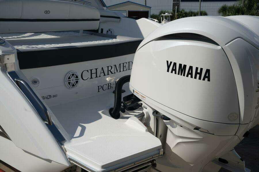 30ft Cobalt Yacht For Sale