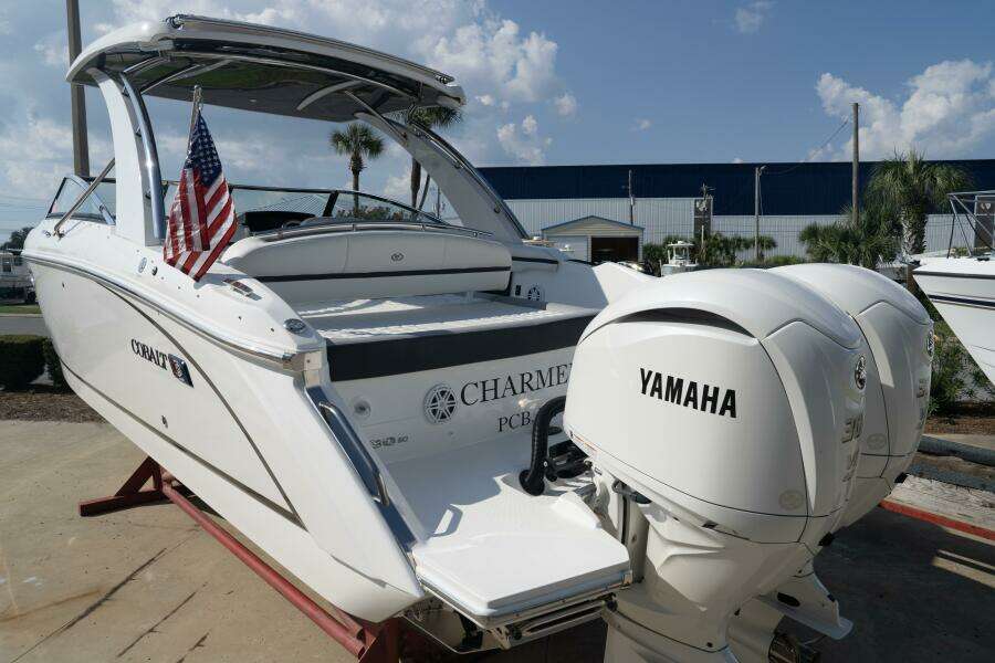 30ft Cobalt Yacht For Sale