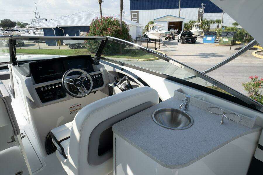 30ft Cobalt Yacht For Sale