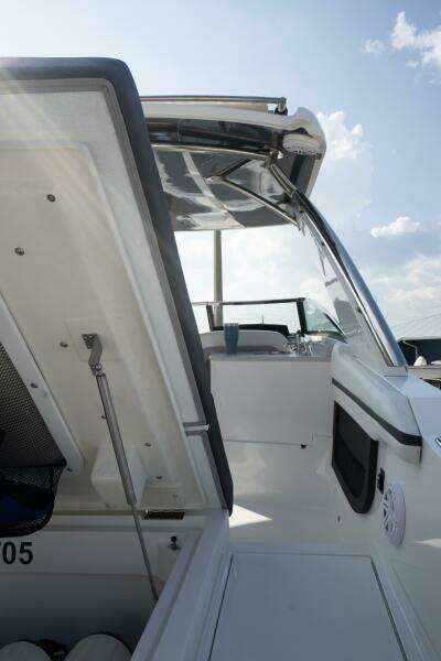 30ft Cobalt Yacht For Sale