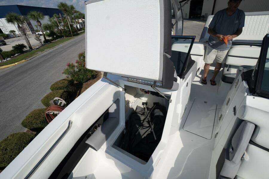 30ft Cobalt Yacht For Sale
