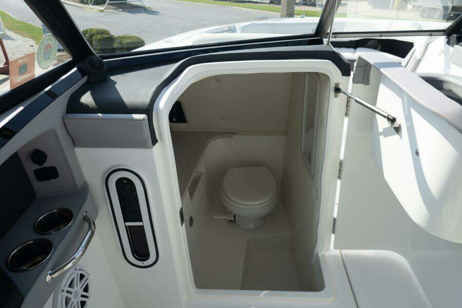 30ft Cobalt Yacht For Sale