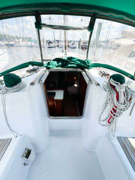 SUZY Q 36ft Beneteau Yacht For Sale