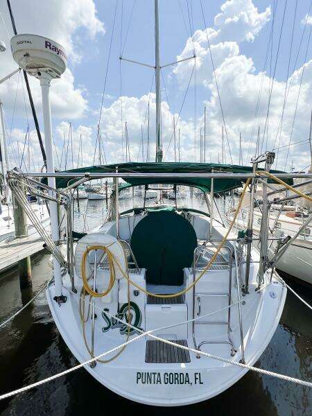 SUZY Q 36ft Beneteau Yacht For Sale