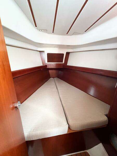 SUZY Q 36ft Beneteau Yacht For Sale