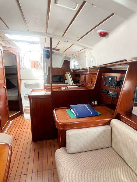 SUZY Q 36ft Beneteau Yacht For Sale