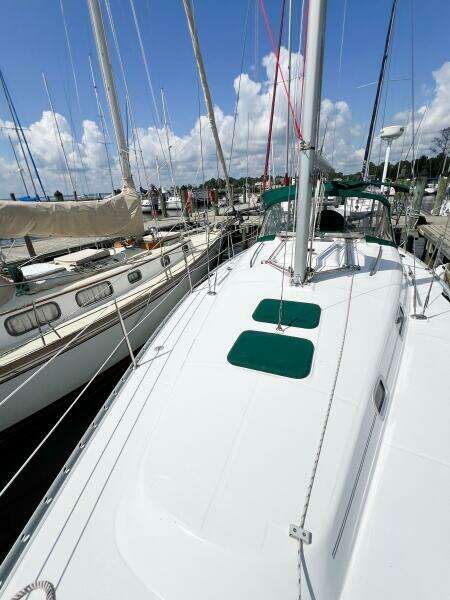 SUZY Q 36ft Beneteau Yacht For Sale