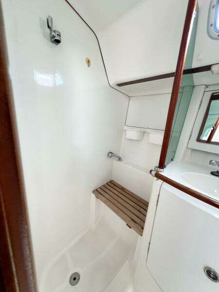 SUZY Q 36ft Beneteau Yacht For Sale