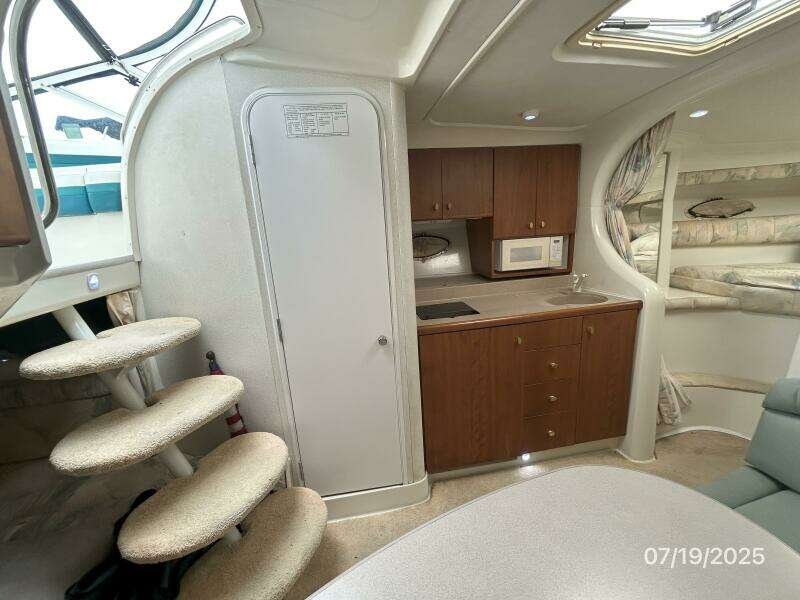 31' Silverton lower deck port