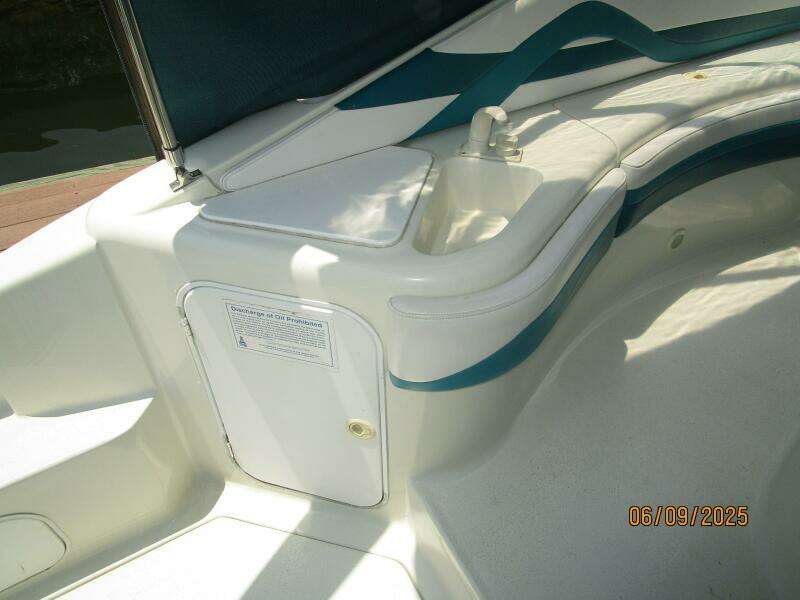 31' Silverton aftdeck wetbar