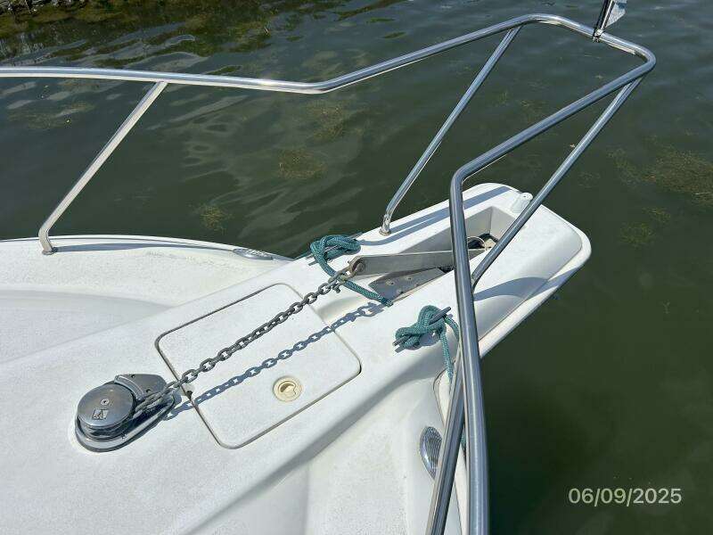 31' Silverton anchor windlass2