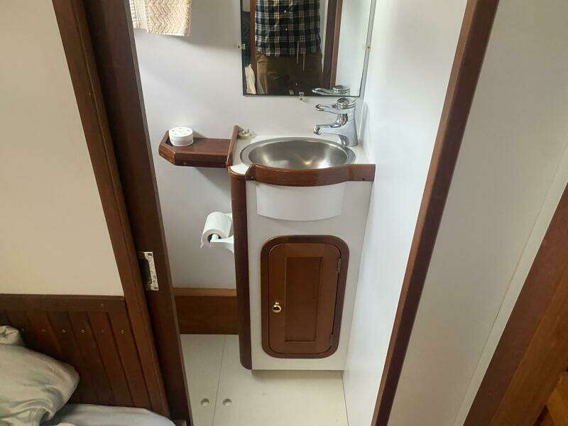 40ft Legacy Yacht For Sale
