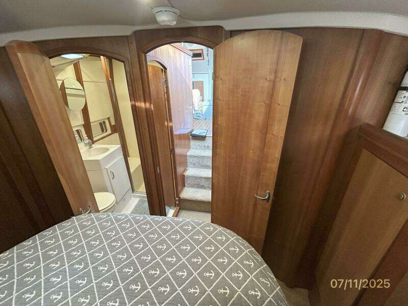 39' Mainship master stateroom aft
