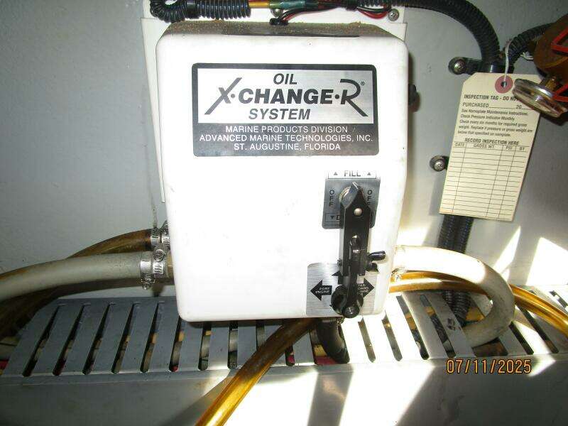 39' Mainship oil change system