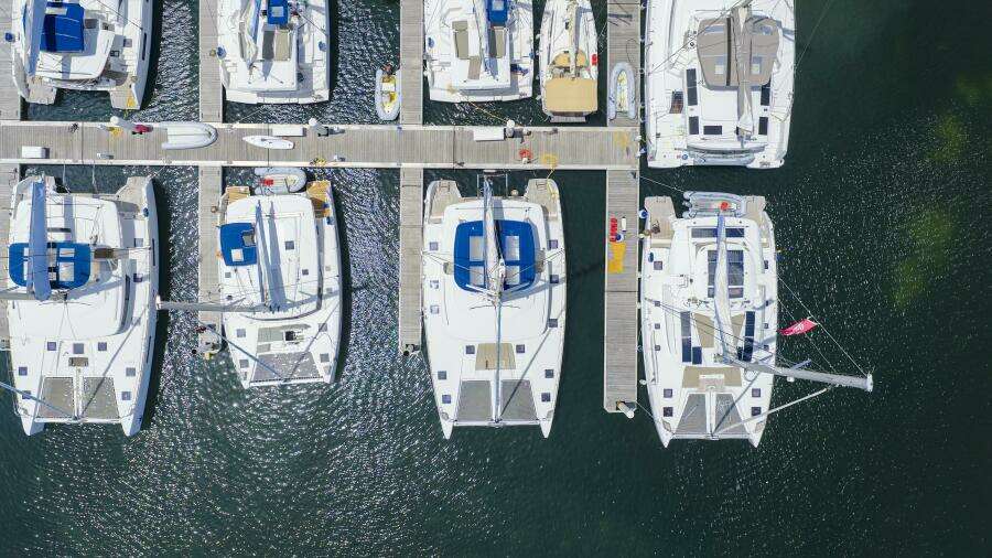 Happy Ours 52ft Lagoon Yacht For Sale