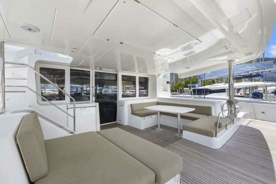 Happy Ours 52ft Lagoon Yacht For Sale