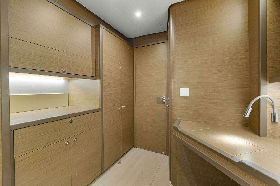 Happy Ours 52ft Lagoon Yacht For Sale