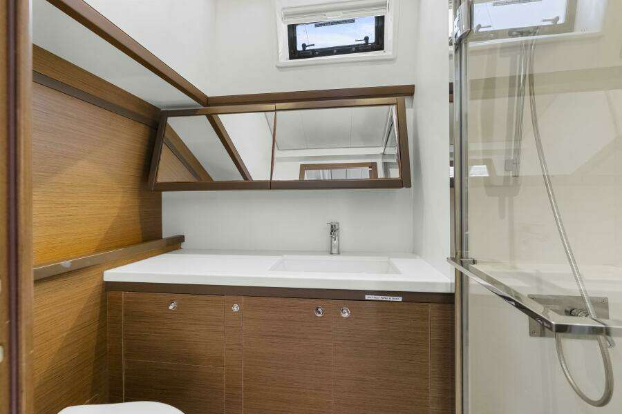 Happy Ours 52ft Lagoon Yacht For Sale