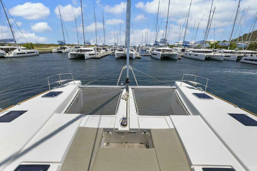 Happy Ours 52ft Lagoon Yacht For Sale
