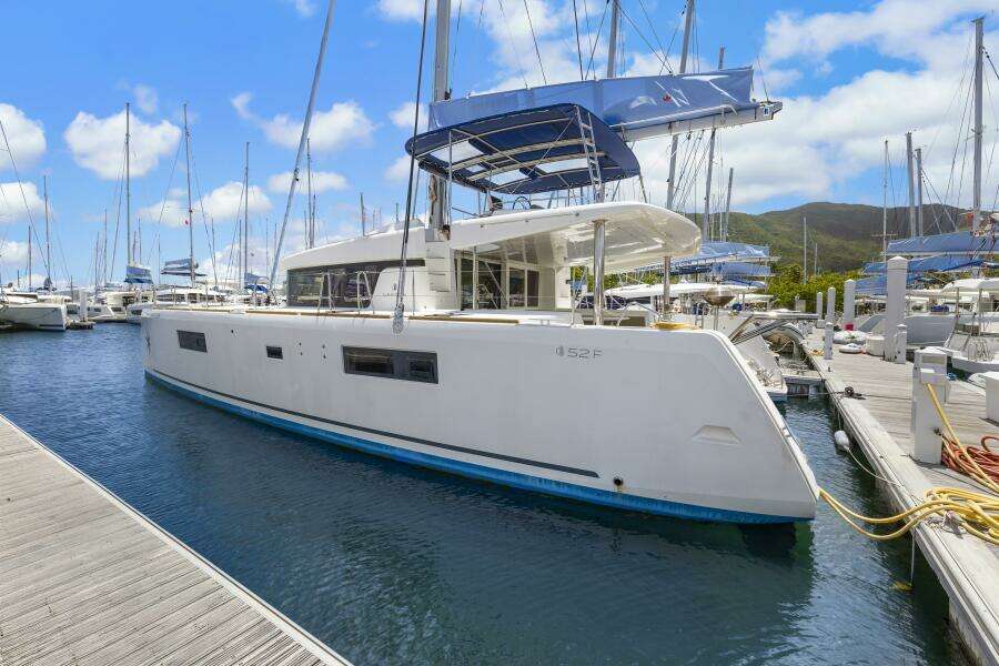 Happy Ours 52ft Lagoon Yacht For Sale