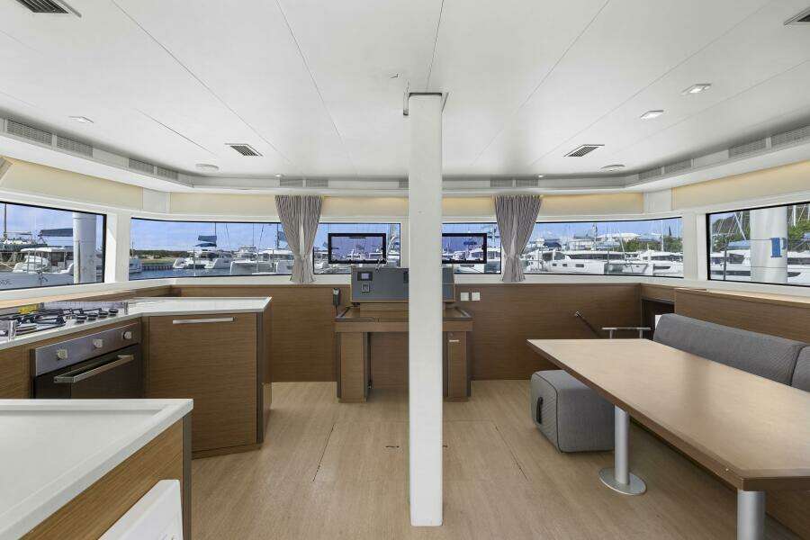 Happy Ours 52ft Lagoon Yacht For Sale