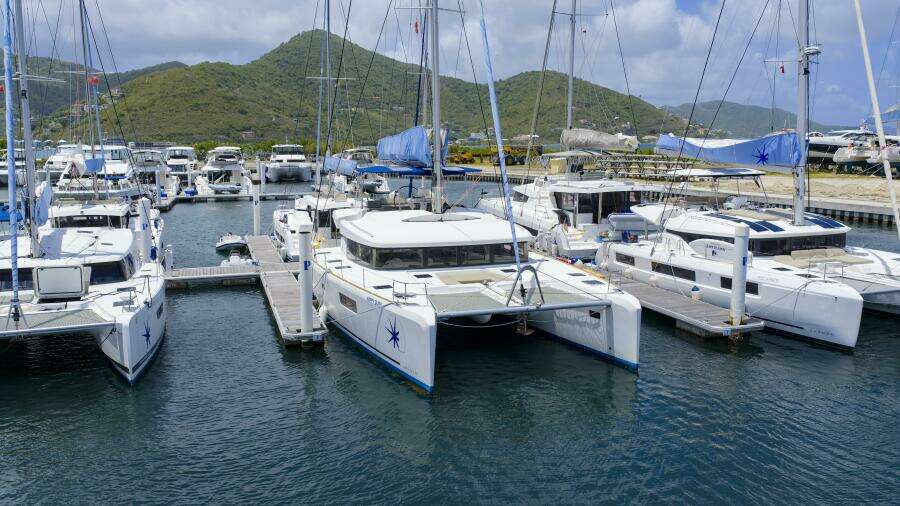 Happy Ours 52ft Lagoon Yacht For Sale