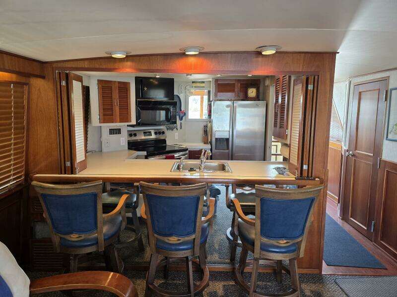 Dali 60ft Chris Craft Yacht For Sale