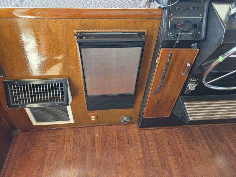 Dali 60ft Chris Craft Yacht For Sale