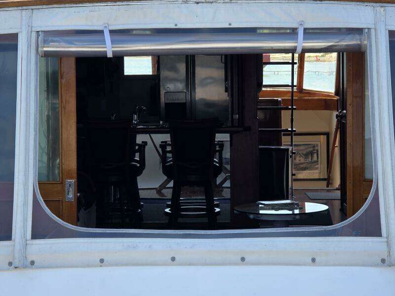 Dali 60ft Chris Craft Yacht For Sale