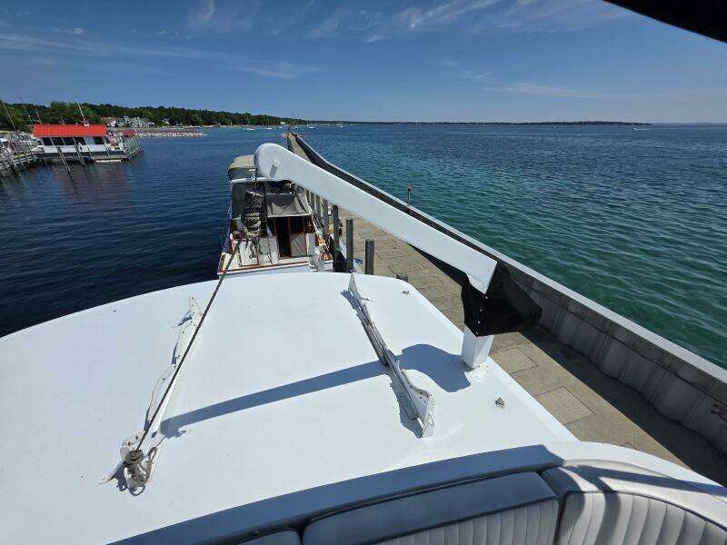 Dali 60ft Chris Craft Yacht For Sale