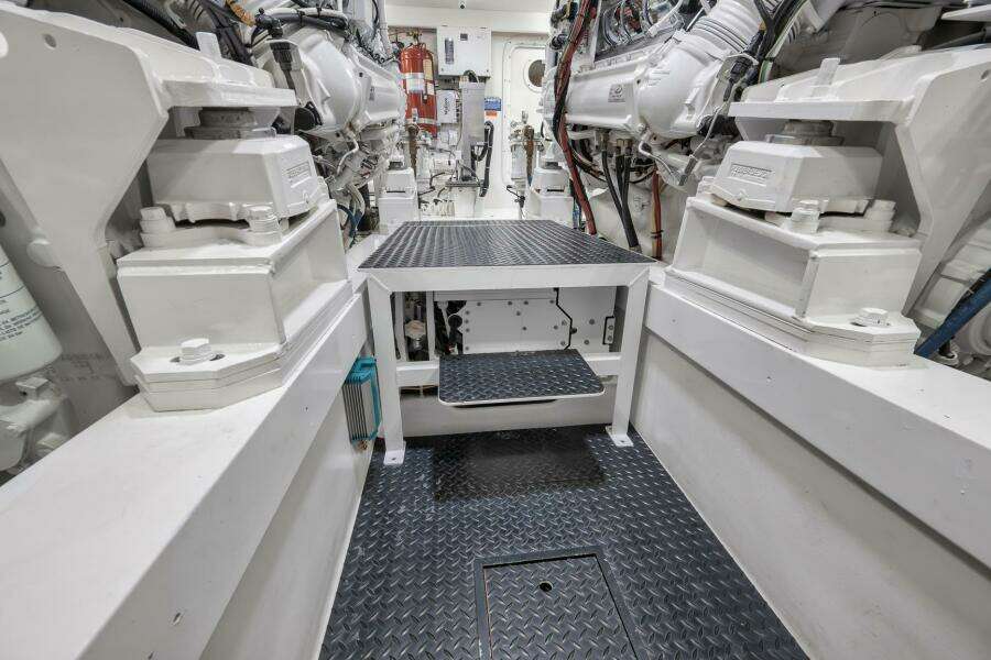 2019 Viking 68 Convertible- GYS TRADE- Engine Room