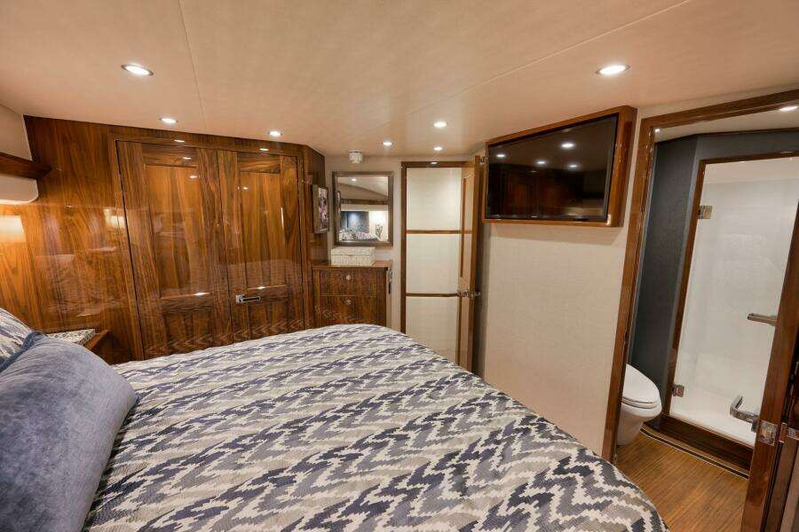 2019 Viking 68 Convertible- GYS TRADE- Master Stateroom