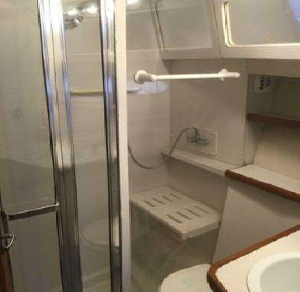 43ft Carver Yacht For Sale