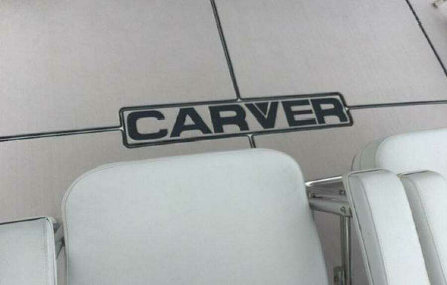 43ft Carver Yacht For Sale