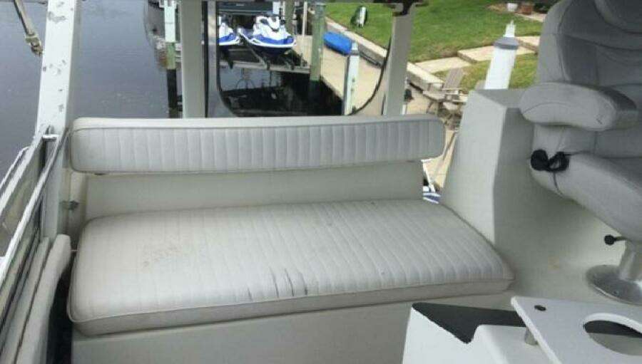 43ft Carver Yacht For Sale