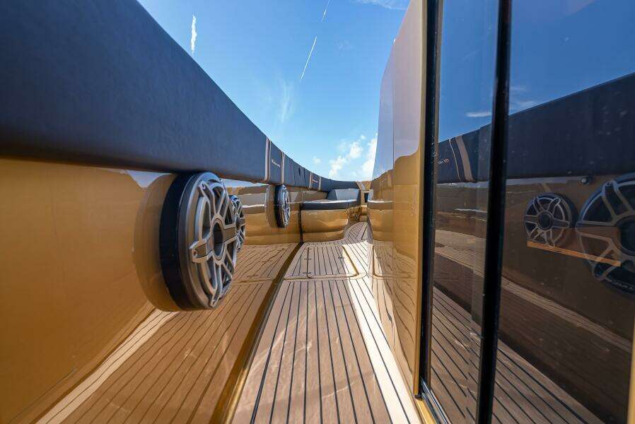 PERLA BIANCA II 43ft Midnight Express Yacht For Sale