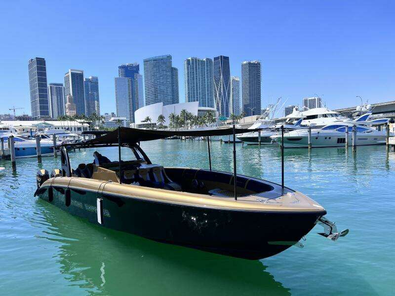 PERLA BIANCA II 43ft Midnight Express Yacht For Sale