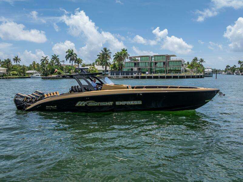 PERLA BIANCA II 43ft Midnight Express Yacht For Sale