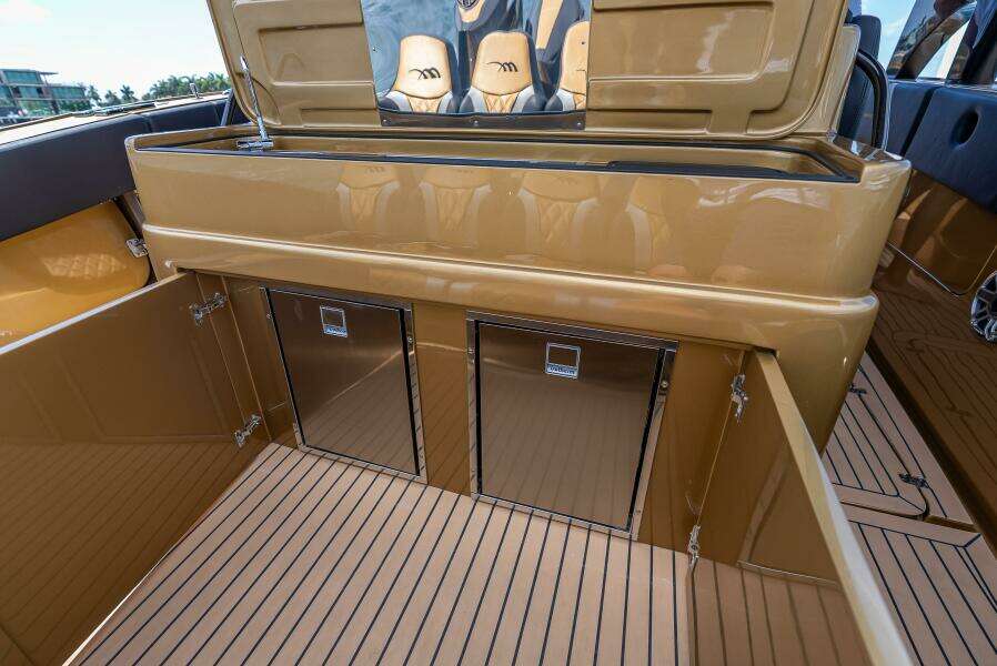 PERLA BIANCA II 43ft Midnight Express Yacht For Sale