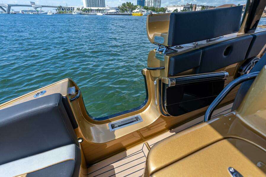 PERLA BIANCA II 43ft Midnight Express Yacht For Sale