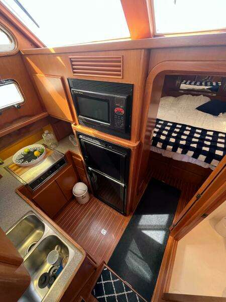 Law and Order 42ft Symbol Yacht For Sale