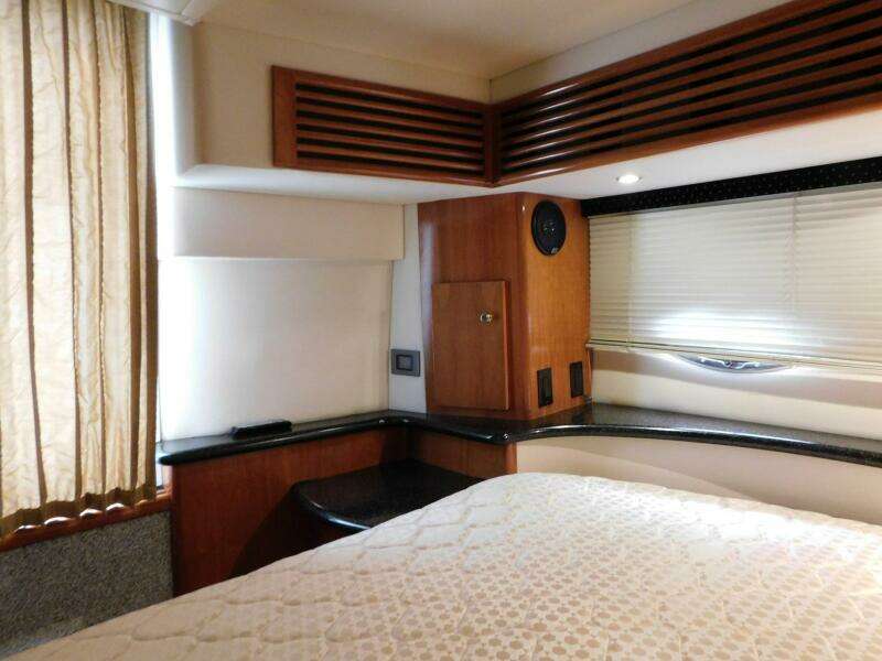 Justified Insanity II 44ft Carver Yacht For Sale