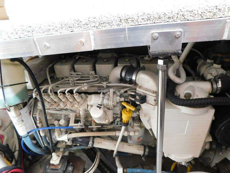Justified Insanity II 44ft Carver Yacht For Sale